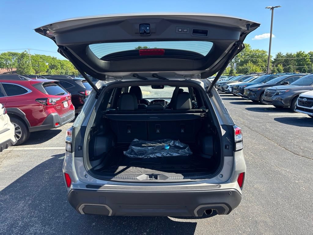 Certified 2025 Subaru Forester Limited AWD/4WD image 8