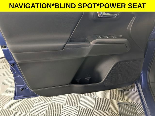 Used 2023 Toyota Tacoma TRD Off-Road w/ Advanced Technology Package image 10