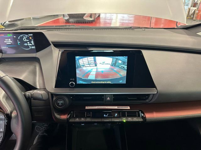 Used 2024 Toyota Prius Prime SE image 21