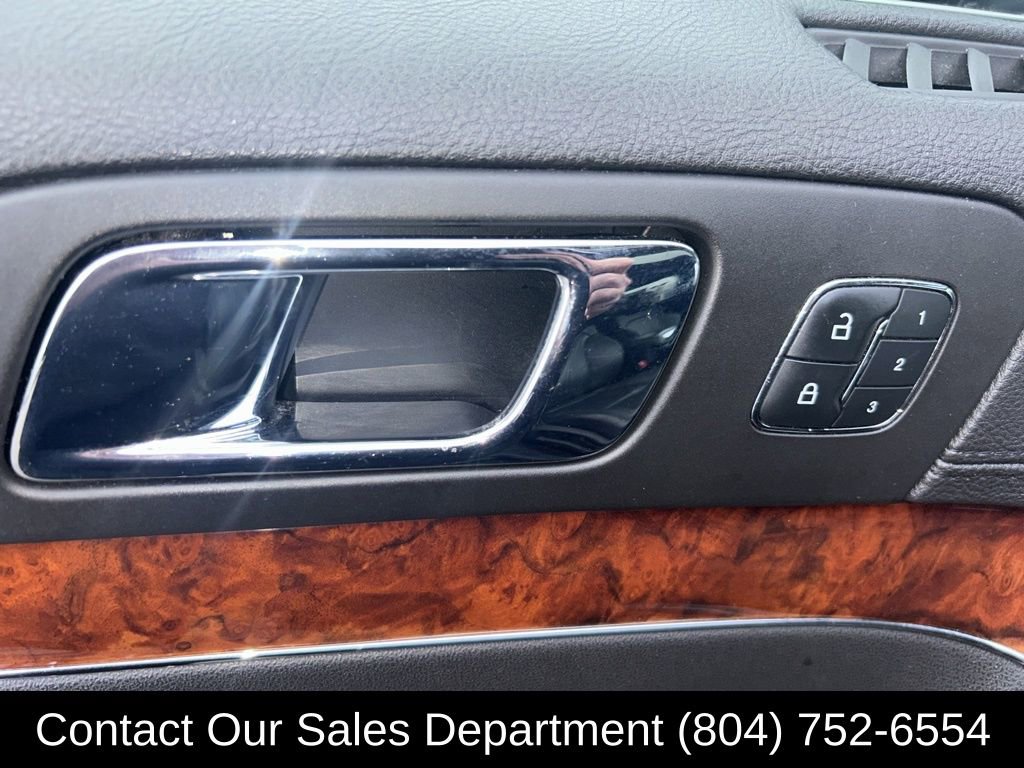 Used 2019 Lincoln MKT AWD image 13