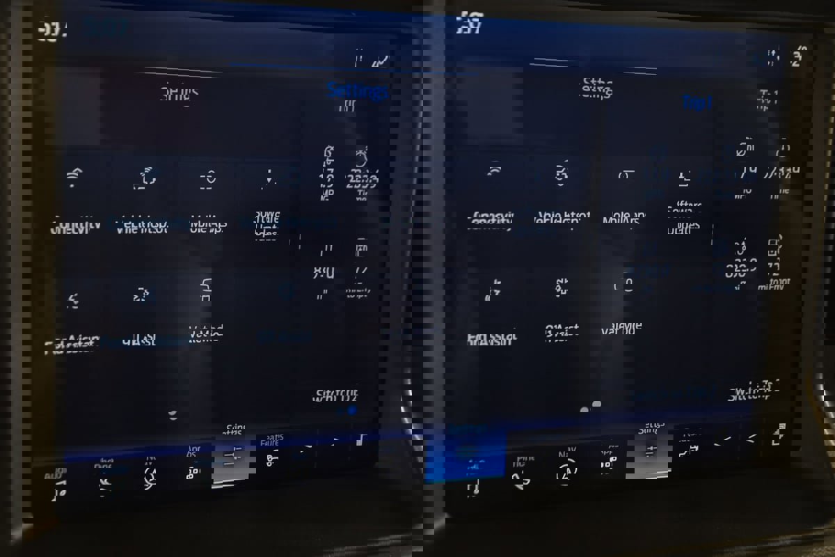 Used 2024 Ford Bronco Black Diamond w/ Sasquatch Package image 36