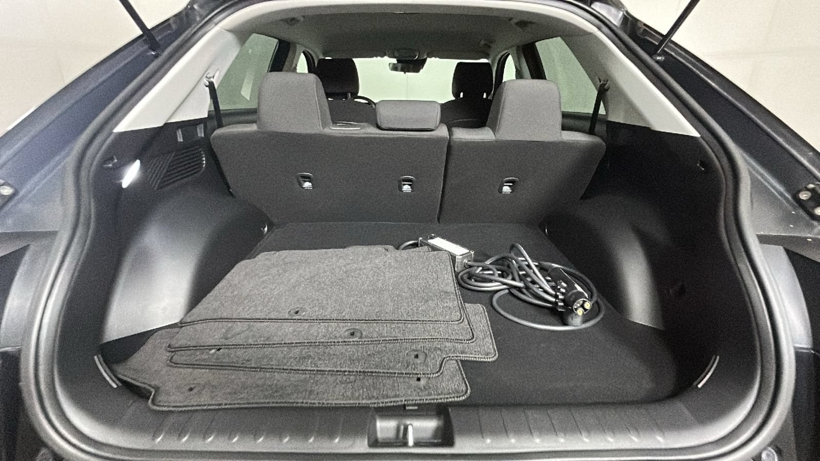 Used 2025 Hyundai Ioniq 5 SE RWD image 30
