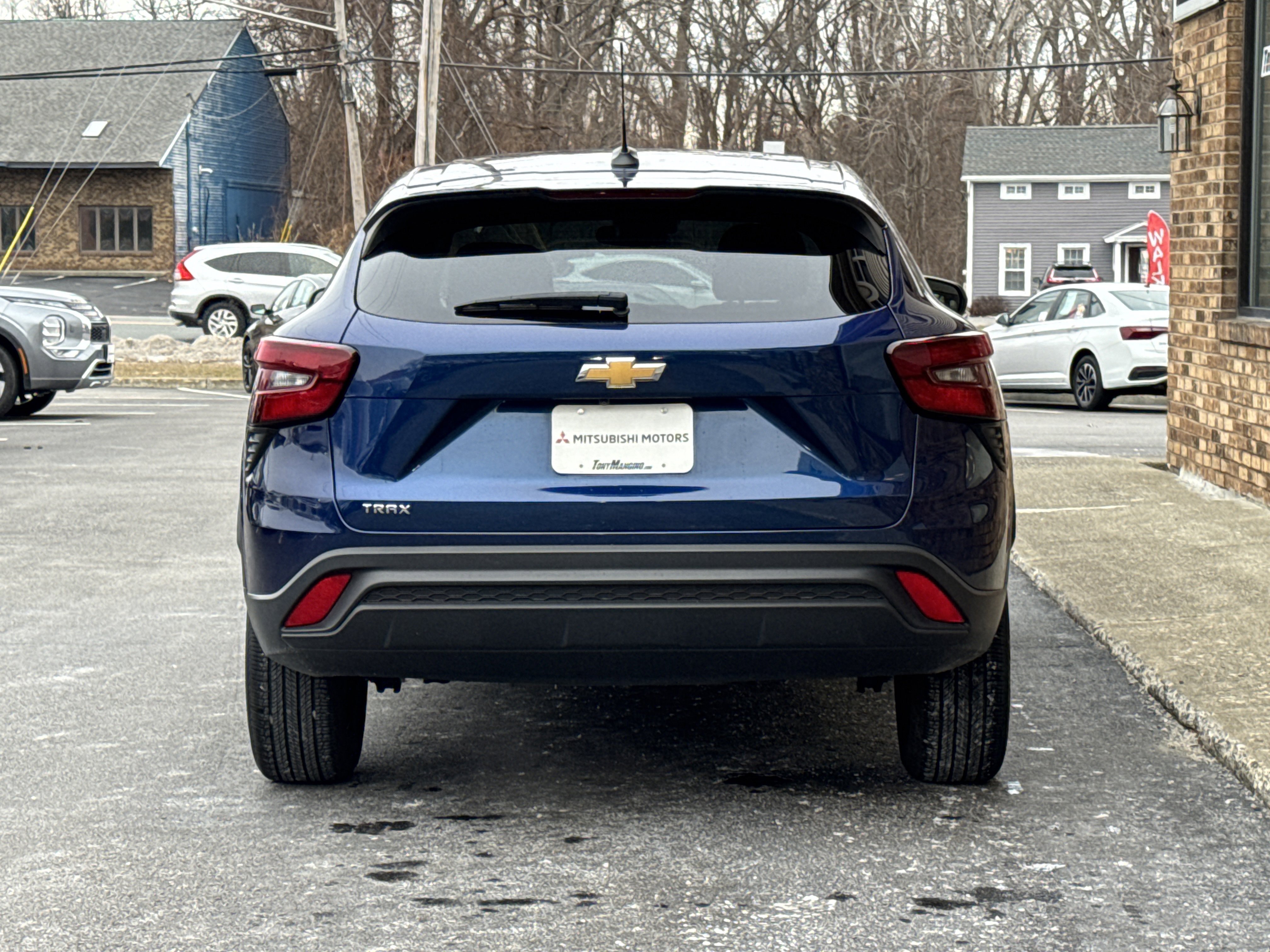 Used 2024 Chevrolet Trax LS image 4