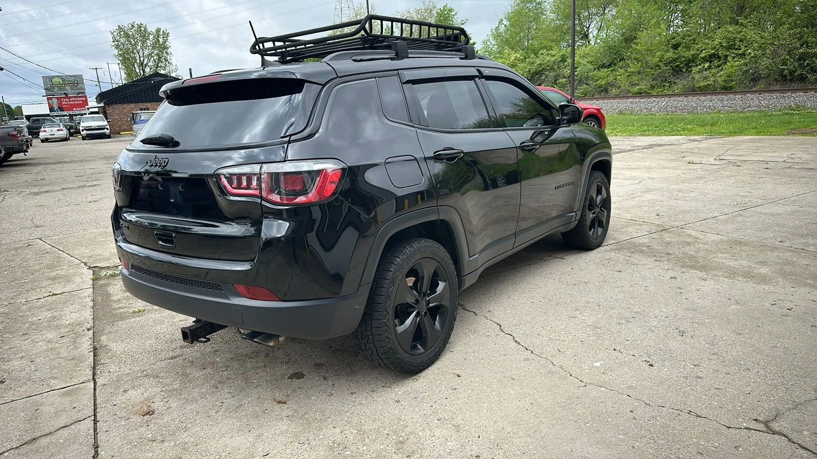 Used 2020 Jeep Compass Latitude AWD/4WD image 5