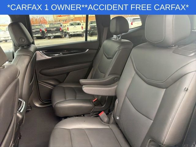 Used 2025 Cadillac XT6 Premium Luxury image 17