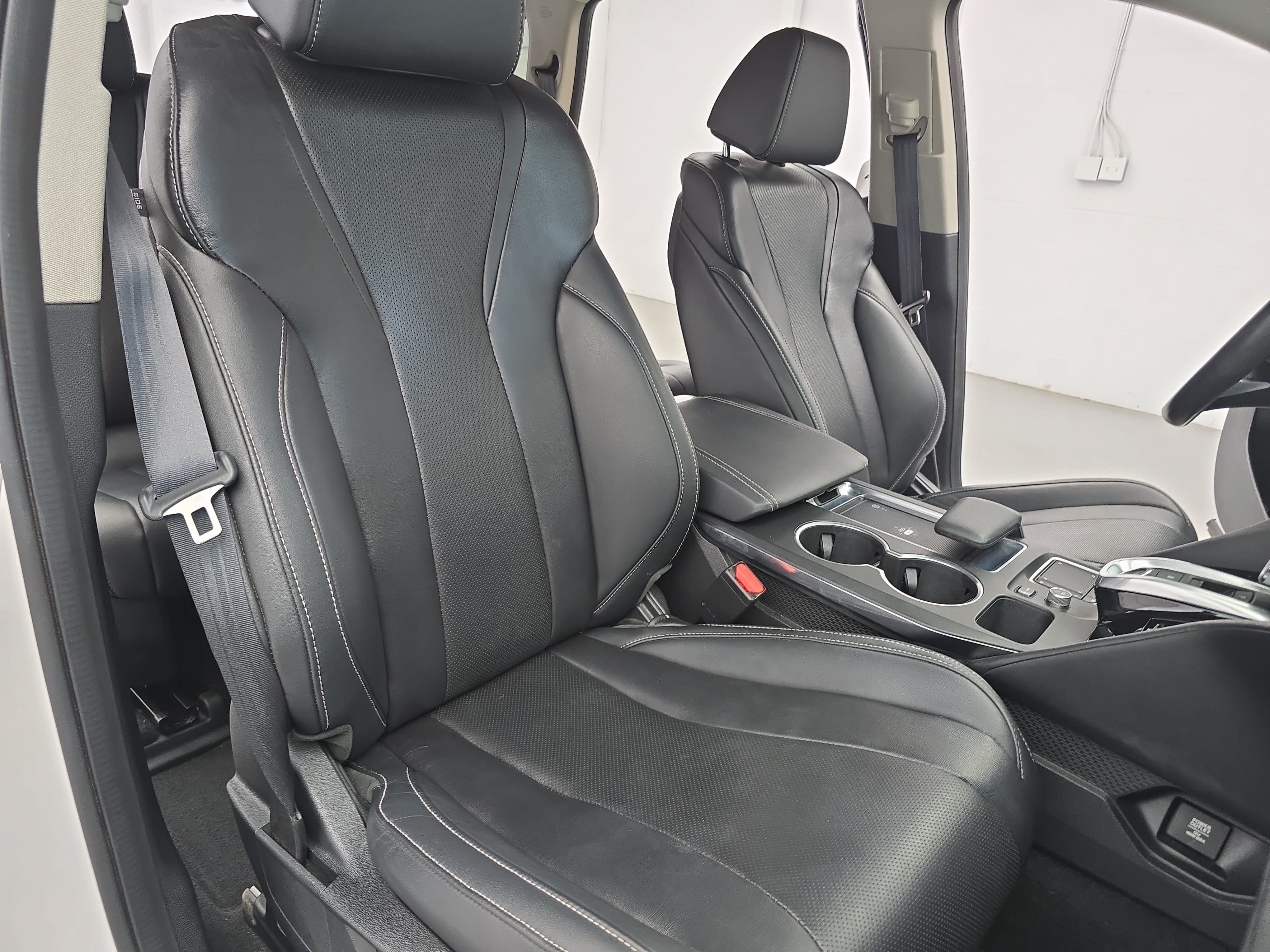 Used 2023 Acura MDX w/ Technology Package AWD/4WD image 10