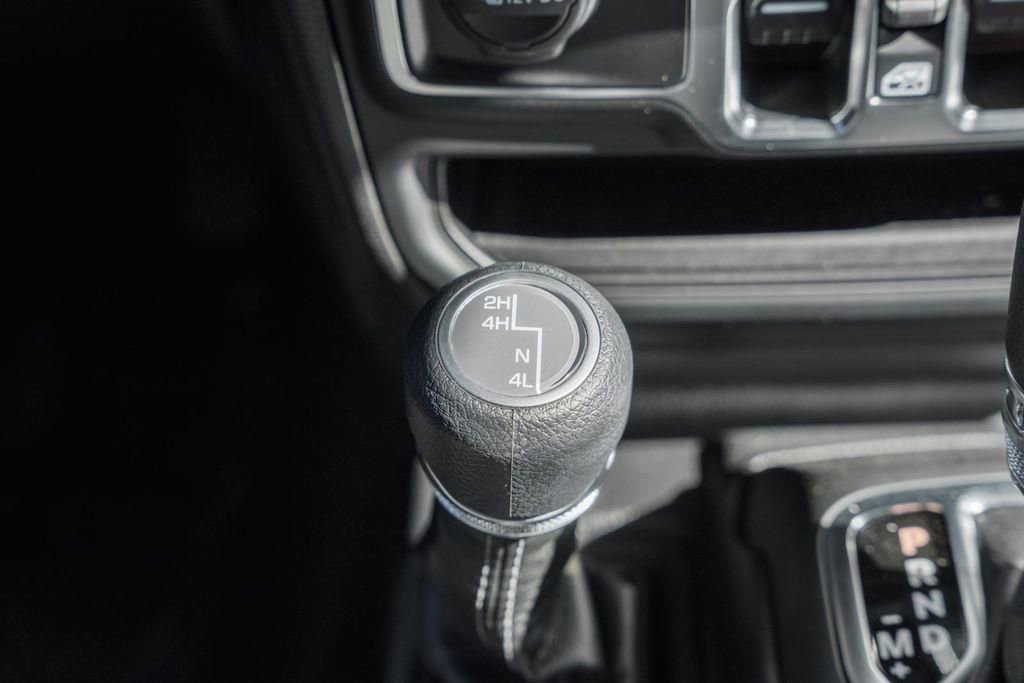 New 2025 Jeep Wrangler Sahara w/ Technology Group image 24