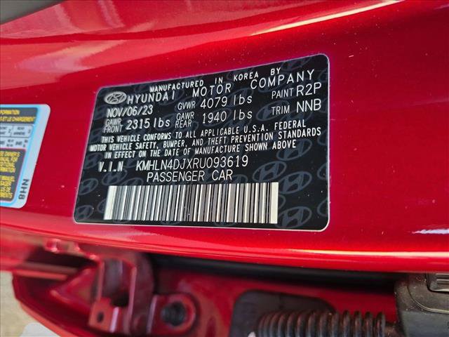 Used 2024 Hyundai Elantra Limited FWD image 23