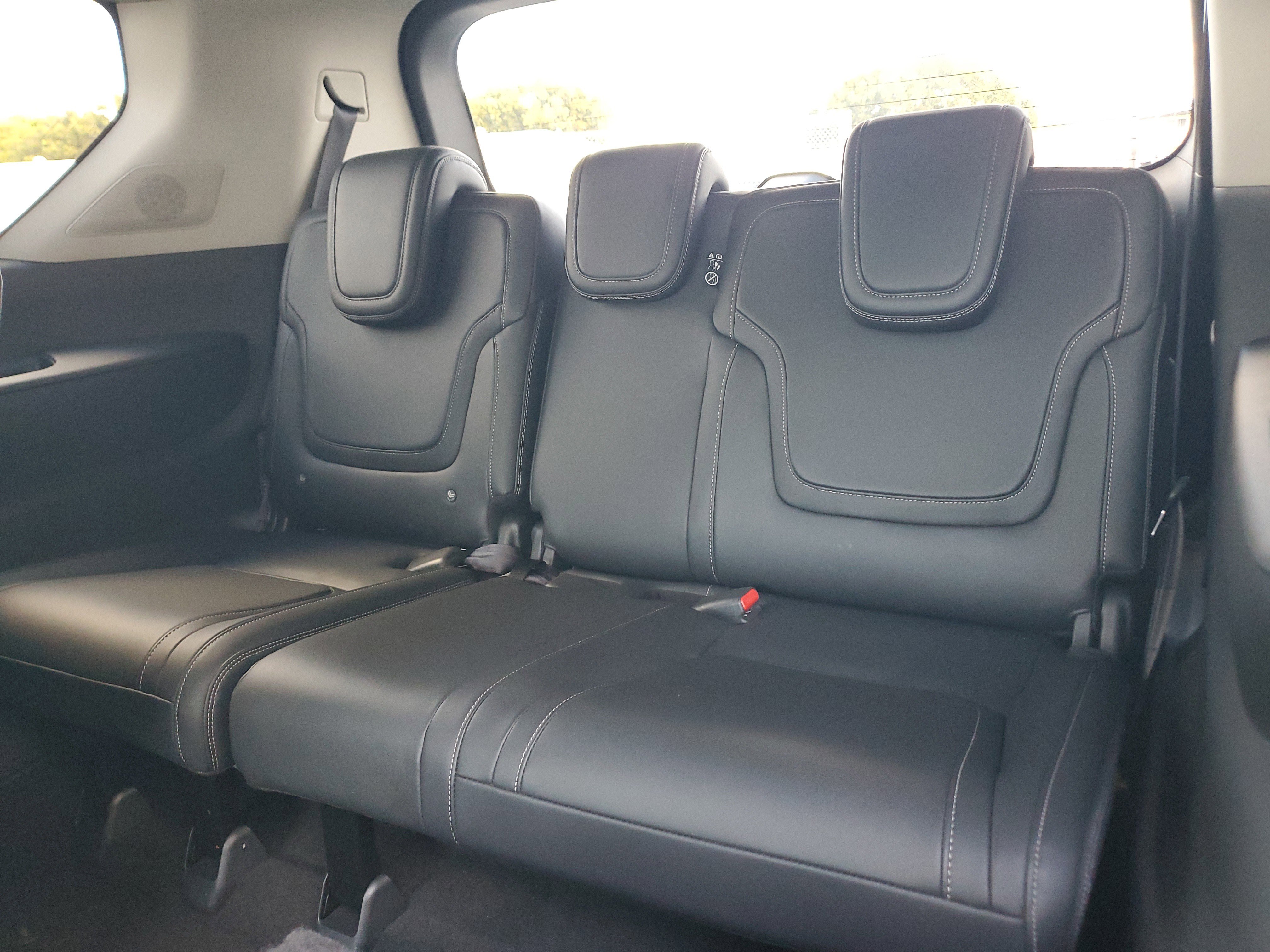 Used 2025 INFINITI QX80 Pure image 16