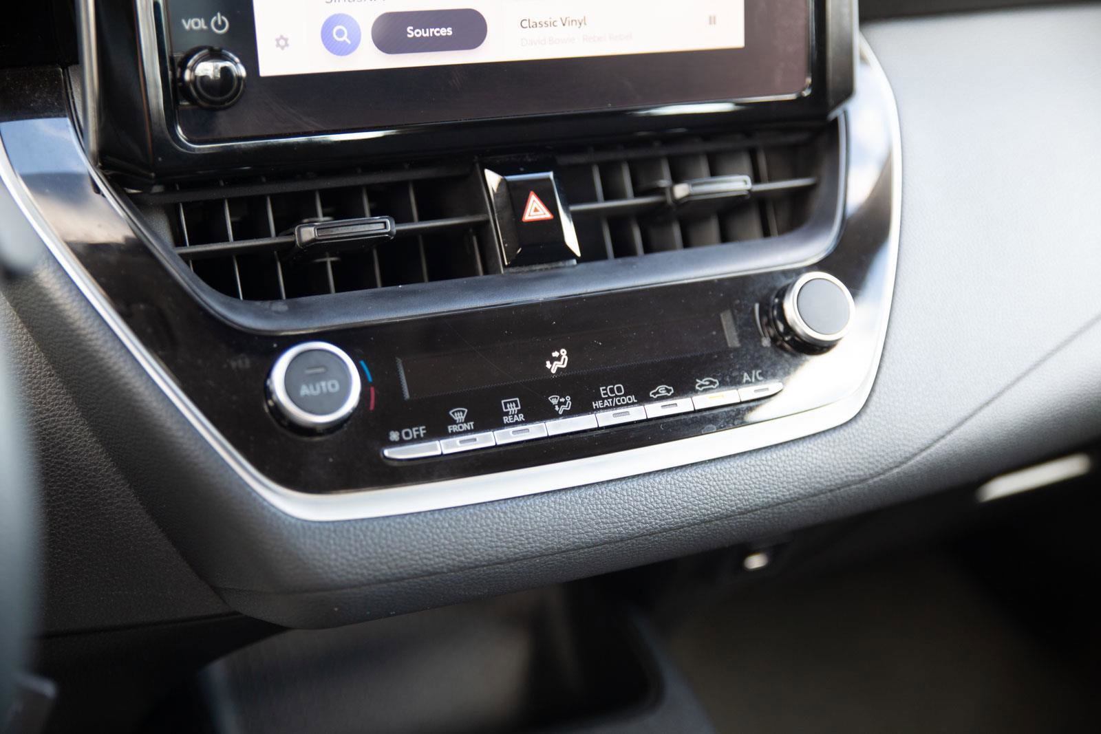 Used 2024 Toyota Corolla LE image 13