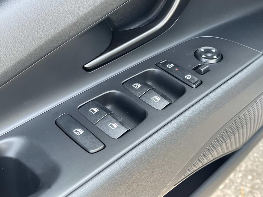 New 2026 Hyundai Elantra Sport FWD image 22