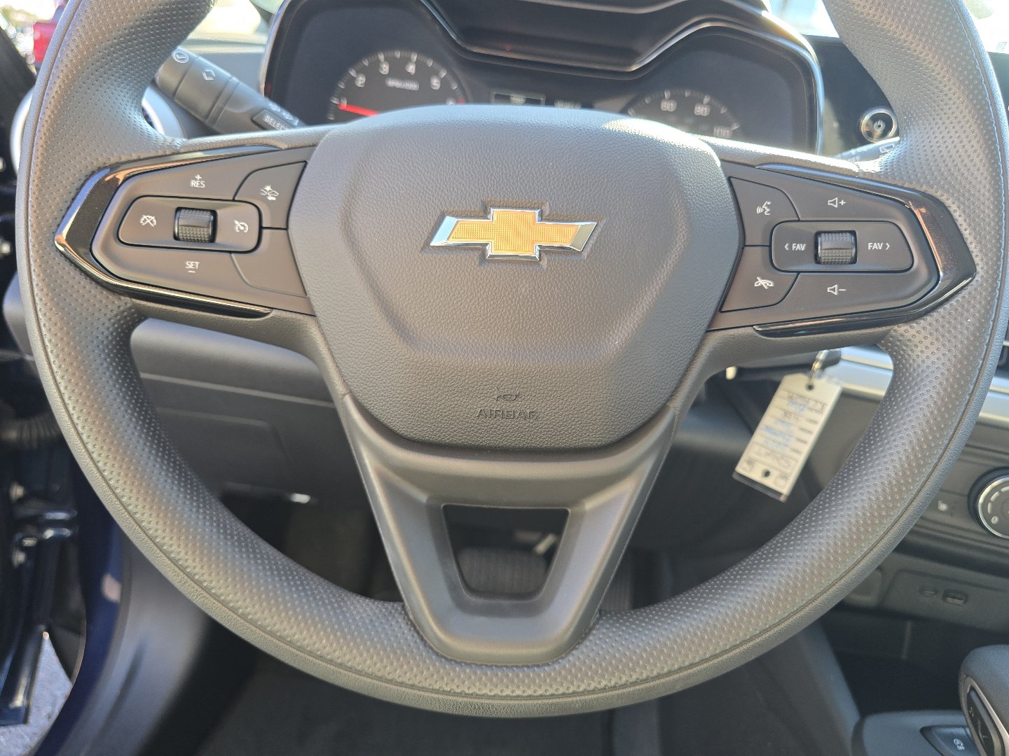 Used 2024 Chevrolet Trax LS w/ LS Convenience Package FWD image 29