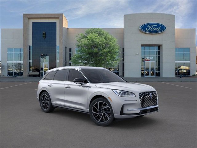 Used 2024 Lincoln Corsair Grand Touring image 7