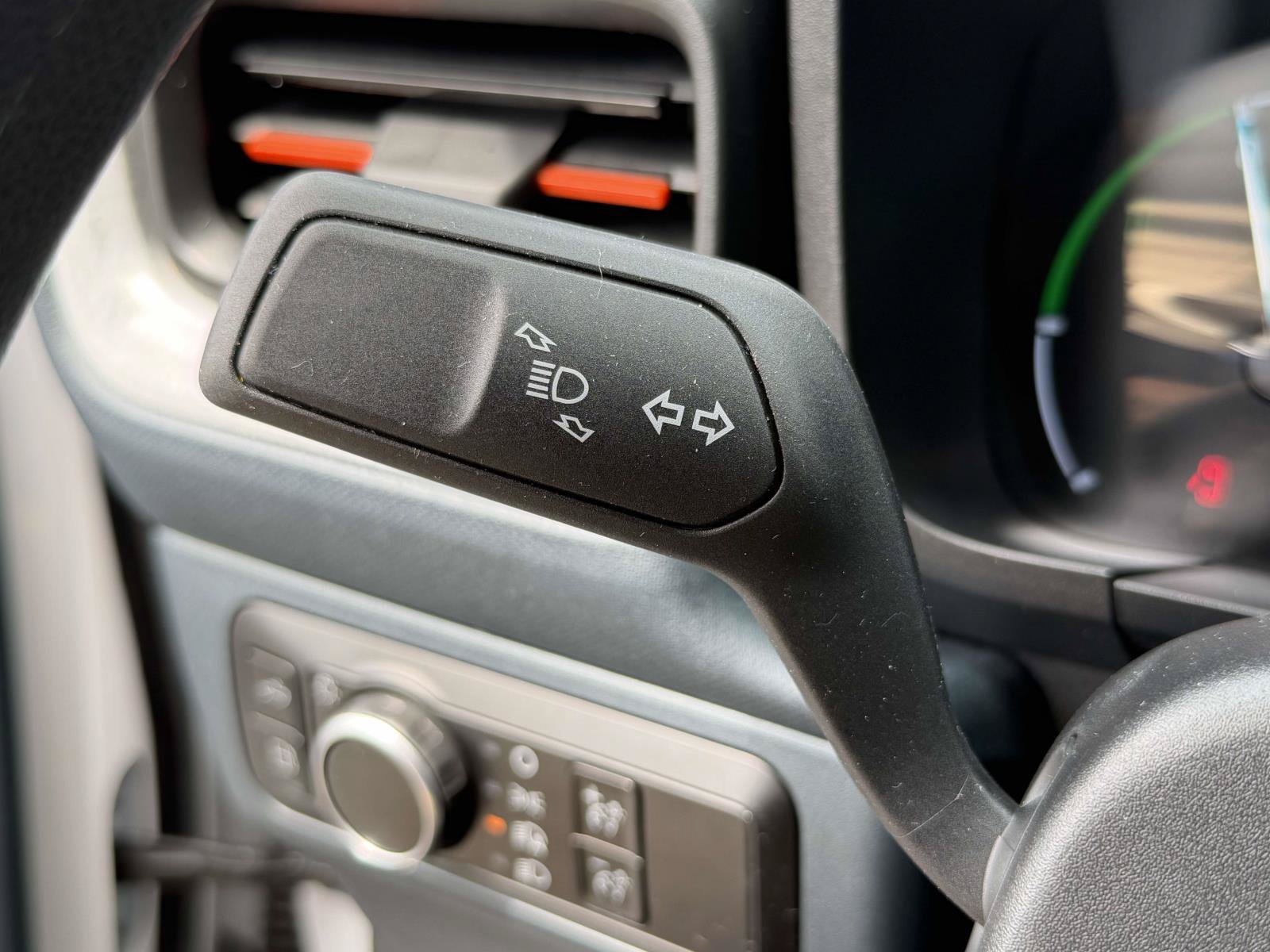 Used 2023 Ford Maverick XLT FWD image 16