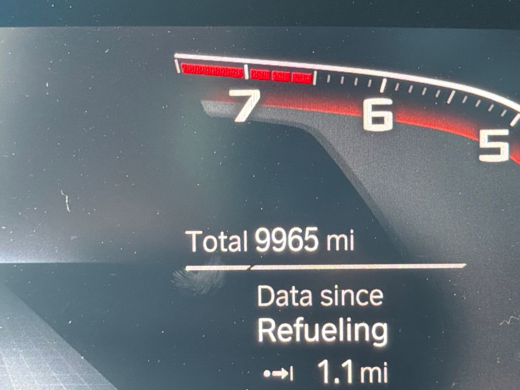 Used 2024 BMW Z4 M40i w/ Premium Package image 4