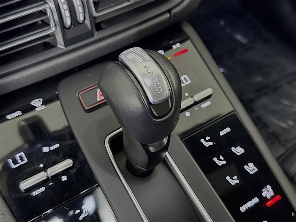 Used 2023 Porsche Macan S image 17