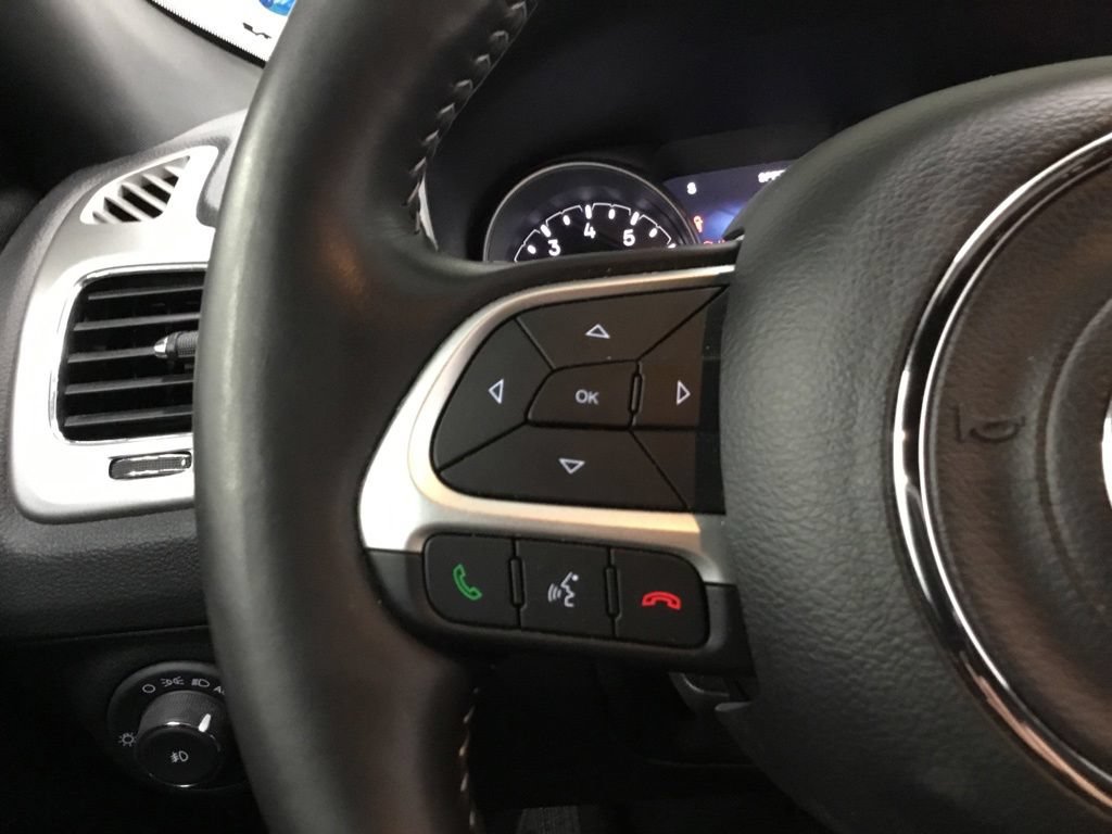 Used 2021 Jeep Compass Latitude AWD/4WD image 37