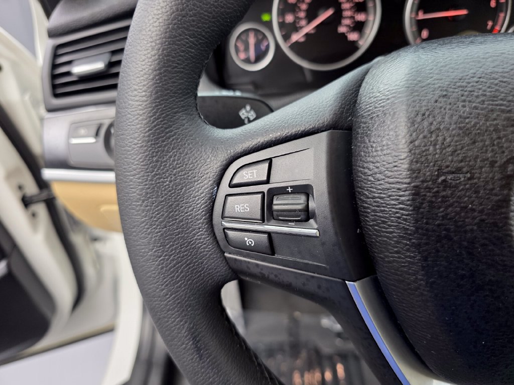 Used 2017 BMW X3 sDrive28i RWD image 18