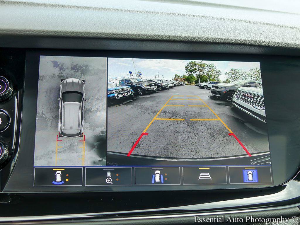 Used 2023 Buick Envision Avenir AWD/4WD image 17
