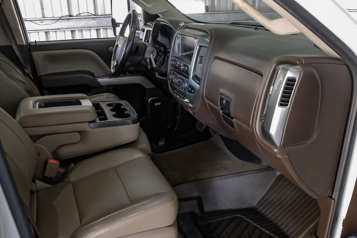 Used 2018 Chevrolet Silverado 2500 LTZ w/ Duramax Plus Package image 12