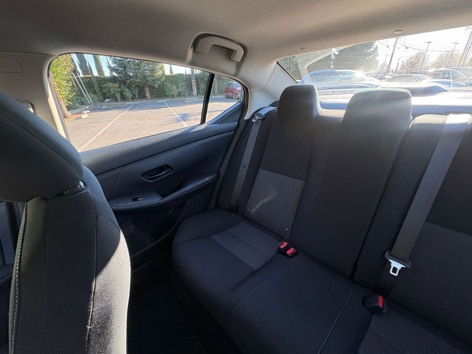 Used 2025 Nissan Sentra SV FWD image 37