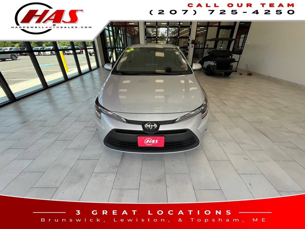Used 2023 Toyota Corolla LE FWD image 9