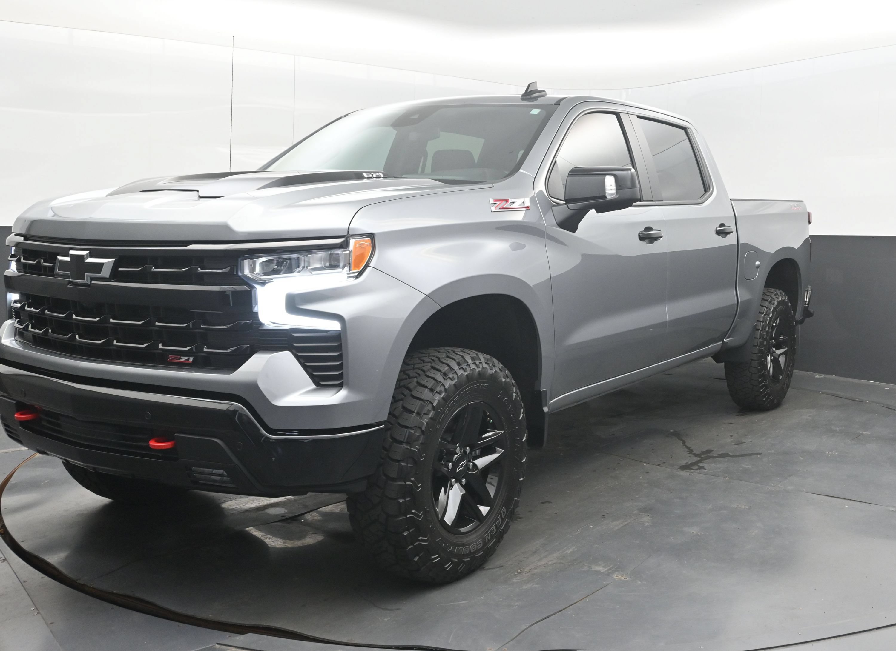 Used 2026 Chevrolet Silverado 1500 LT Trail Boss w/ LT Trail Boss Premium Package AWD/4WD image 4