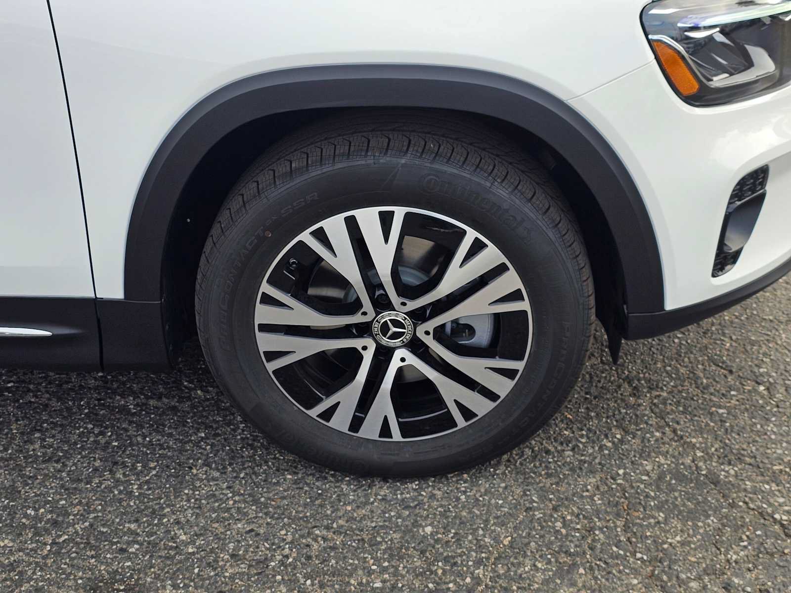 New 2026 Mercedes-Benz GLB 250 image 9