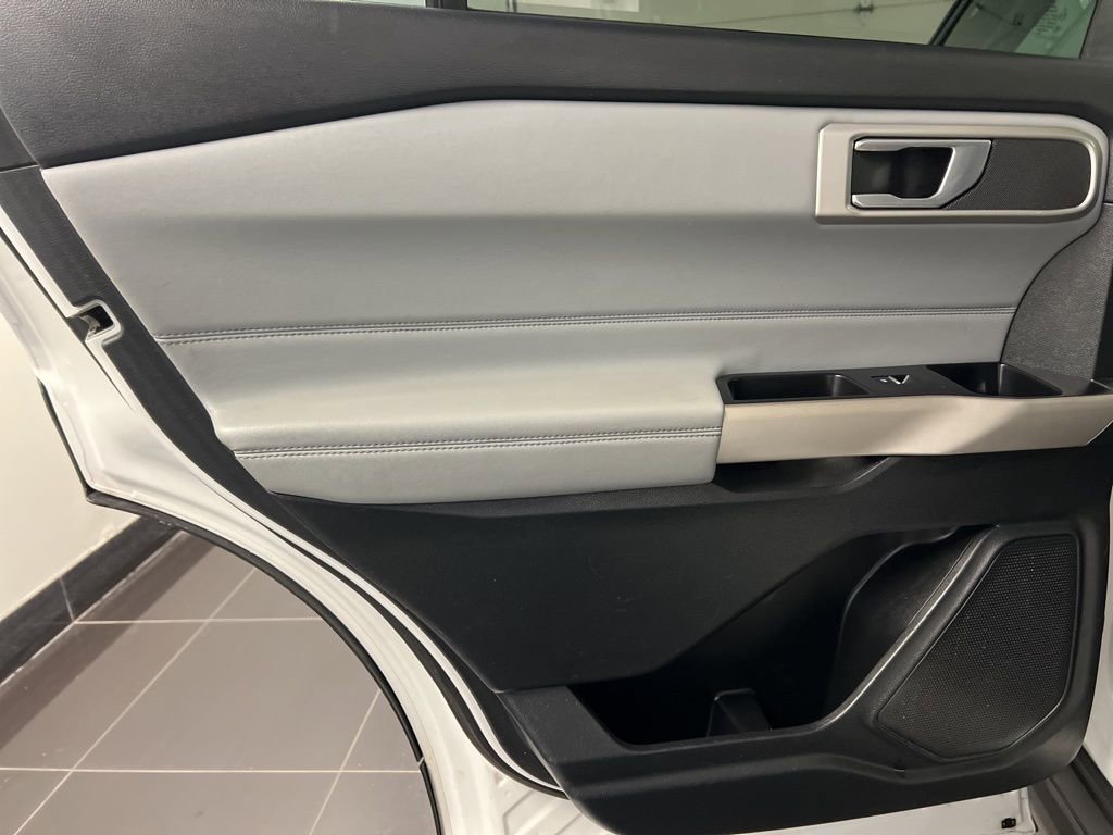 Certified 2023 Ford Explorer XLT w/ Equipment Group 202A image 34