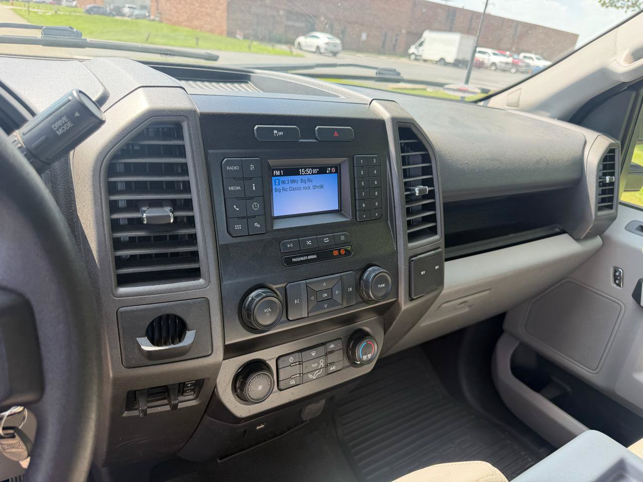 Used 2022 Ford F250 XL w/ Power Equipment Group RWD image 10