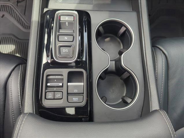 Used 2023 Honda Pilot Touring image 14