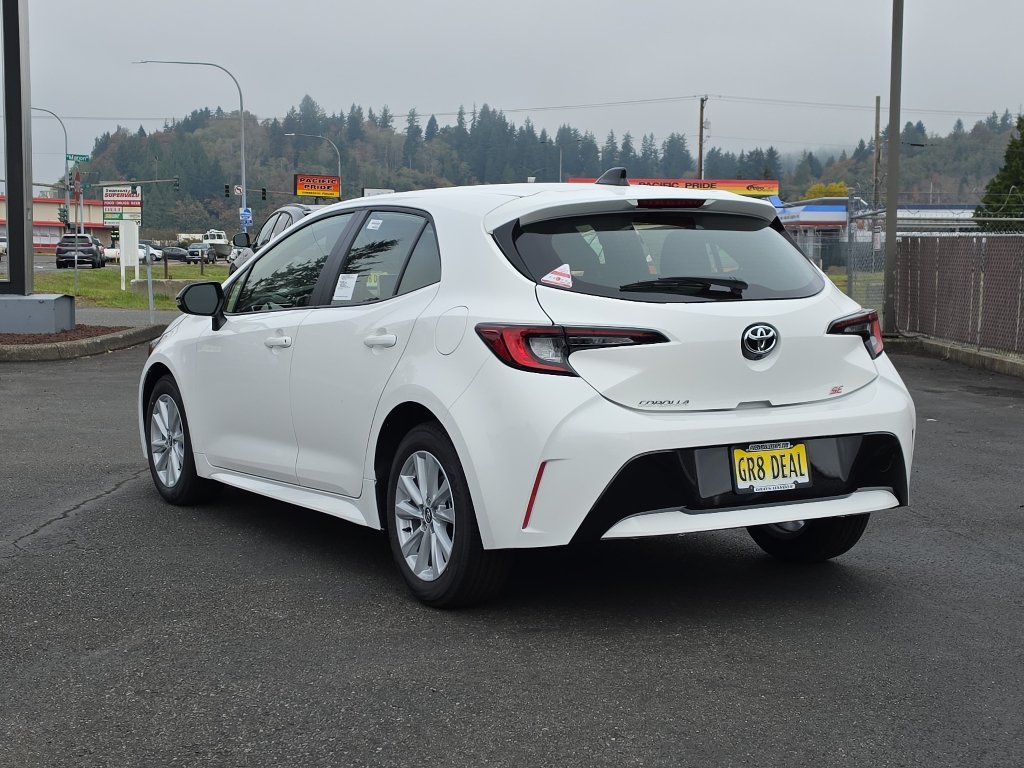 New 2027 Toyota Corolla SE w/ SE Premium Package FWD image 4