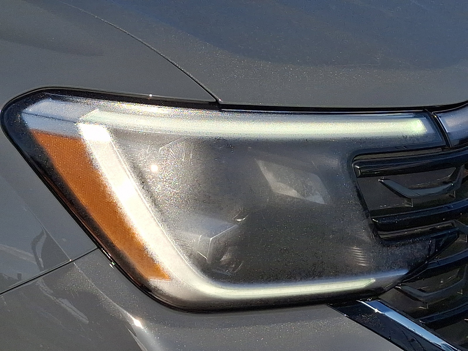 Certified 2025 Volkswagen Atlas Cross Sport SE w/ Panoramic Sunroof Package image 9