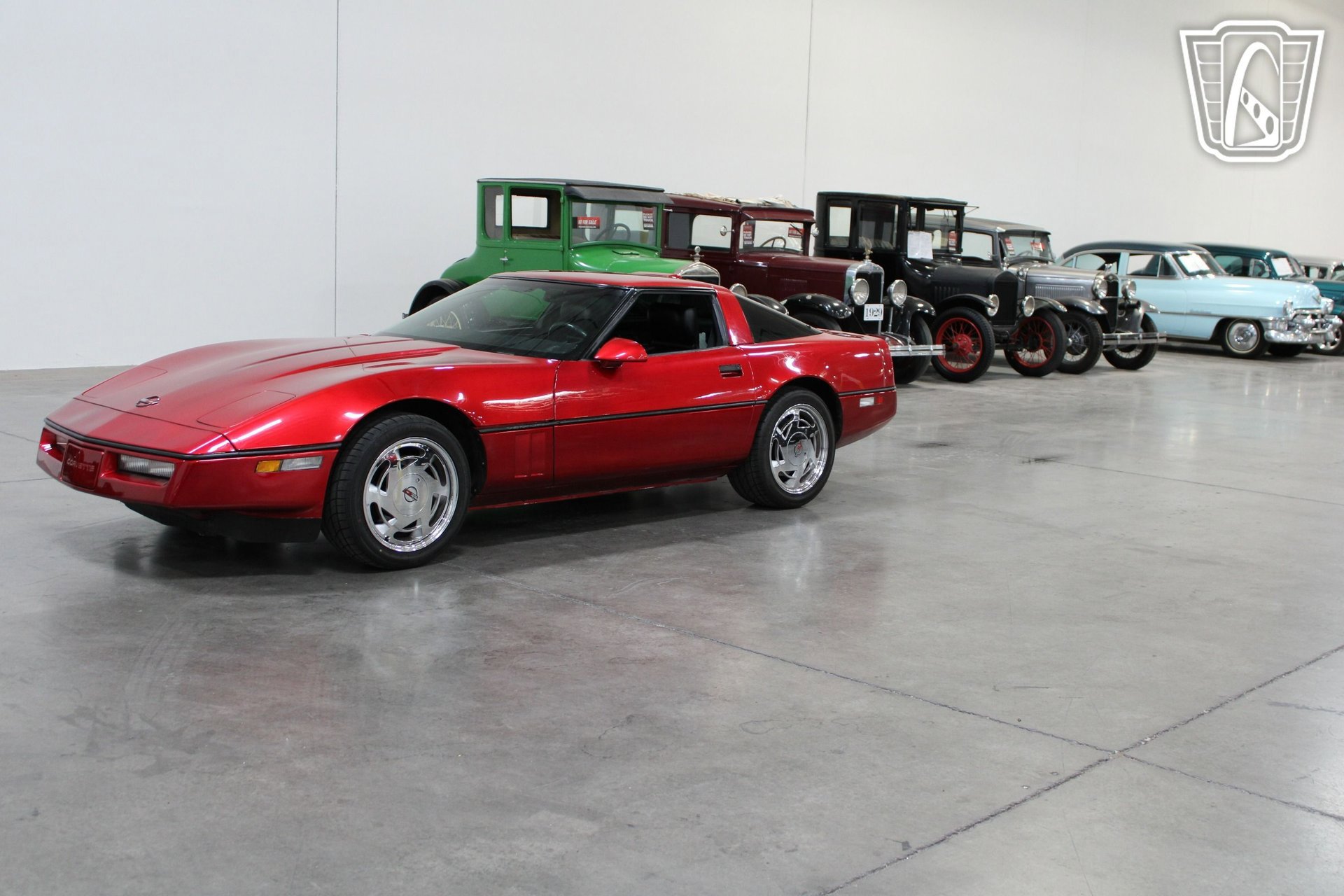 Used 1989 Chevrolet Corvette Coupe RWD image 2