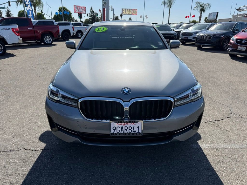 Used 2023 BMW 530e w/ Premium Package RWD image 2