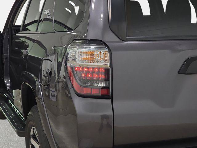 Certified 2023 Toyota 4Runner TRD Off-Road Premium w/ Off Road Premium Plus Package AWD/4WD image 31