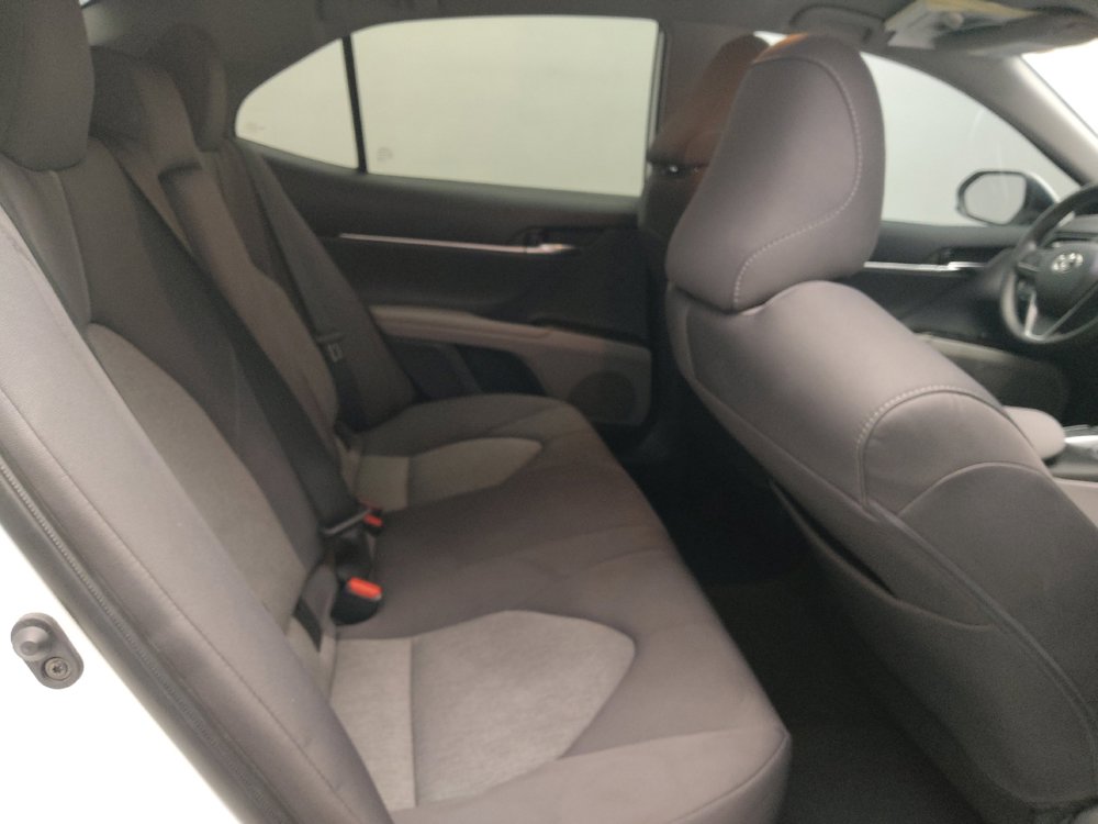 Used 2023 Toyota Camry LE image 19
