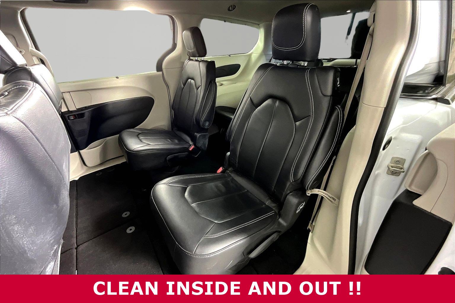 Used 2022 Chrysler Pacifica Touring-L FWD image 21