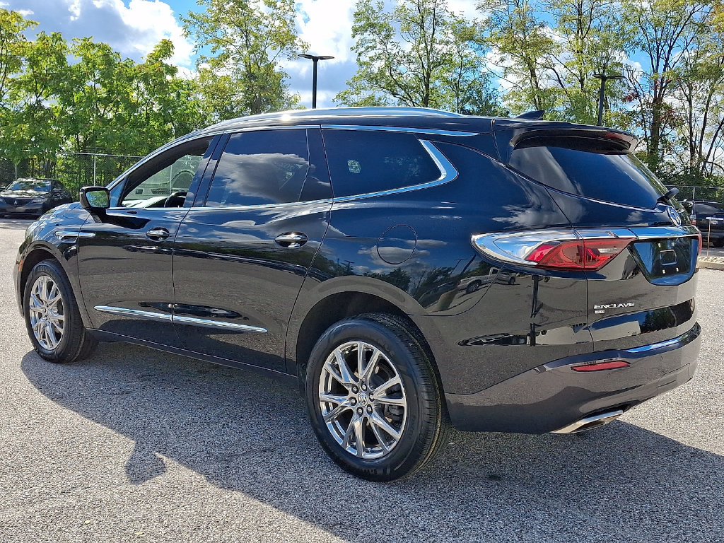 Used 2023 Buick Enclave Essence w/ Experience Buick Package AWD/4WD image 7