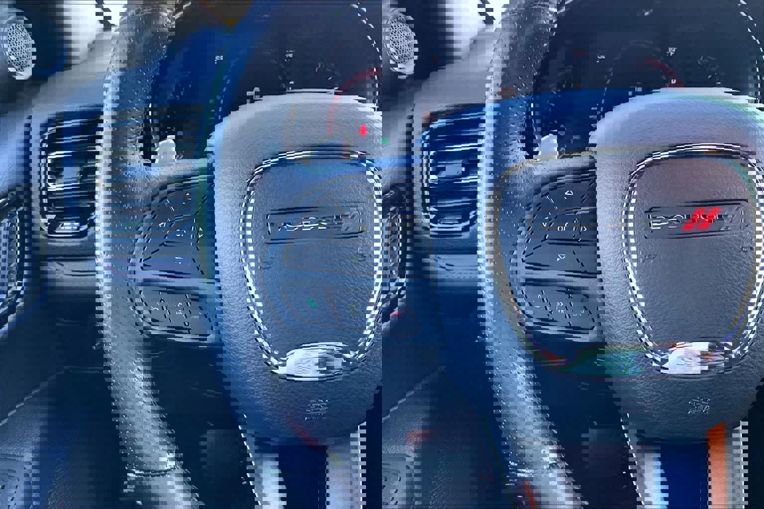 Used 2025 Dodge Durango R/T image 25