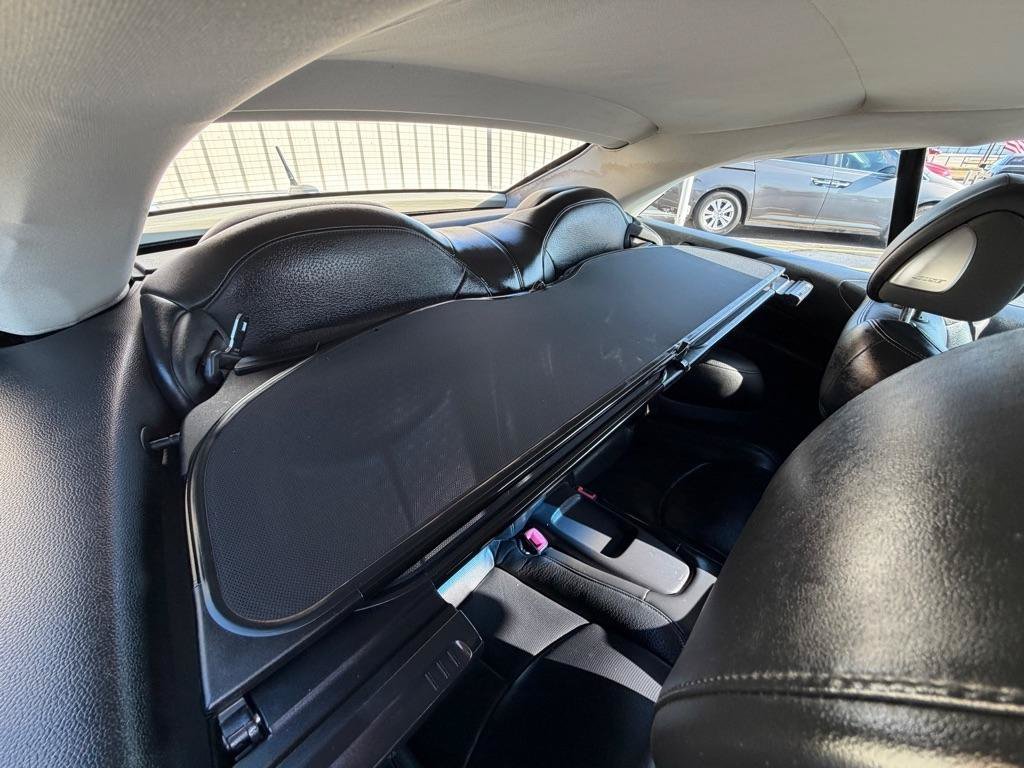 Used 2014 INFINITI Q60 Convertible w/ Premium Package RWD image 14