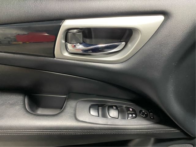 Certified 2018 Nissan Pathfinder SV AWD/4WD image 10