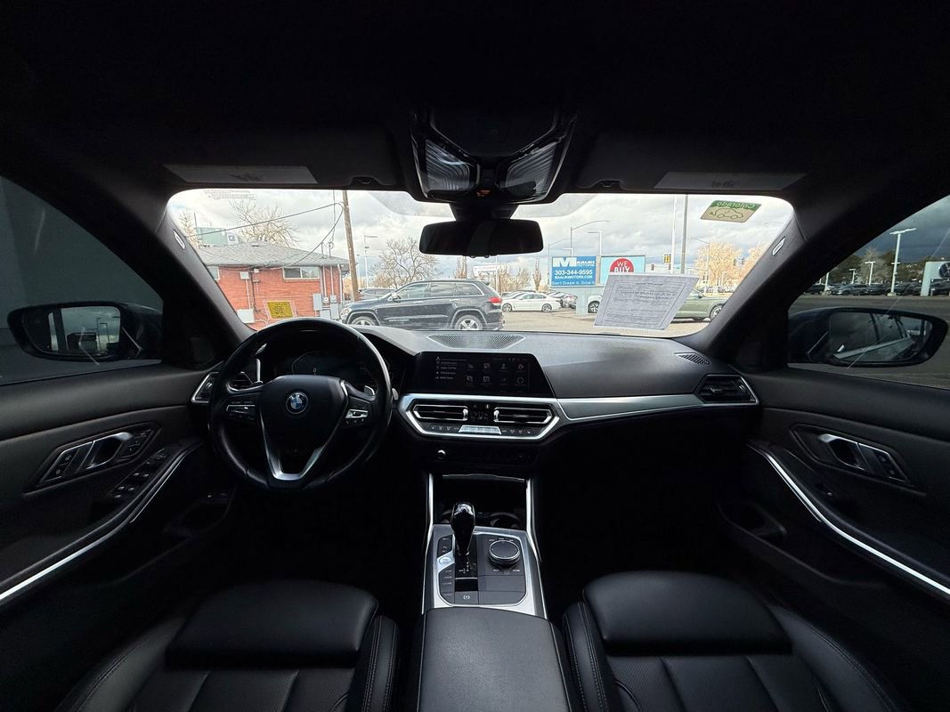 Used 2022 BMW 330e xDrive image 18