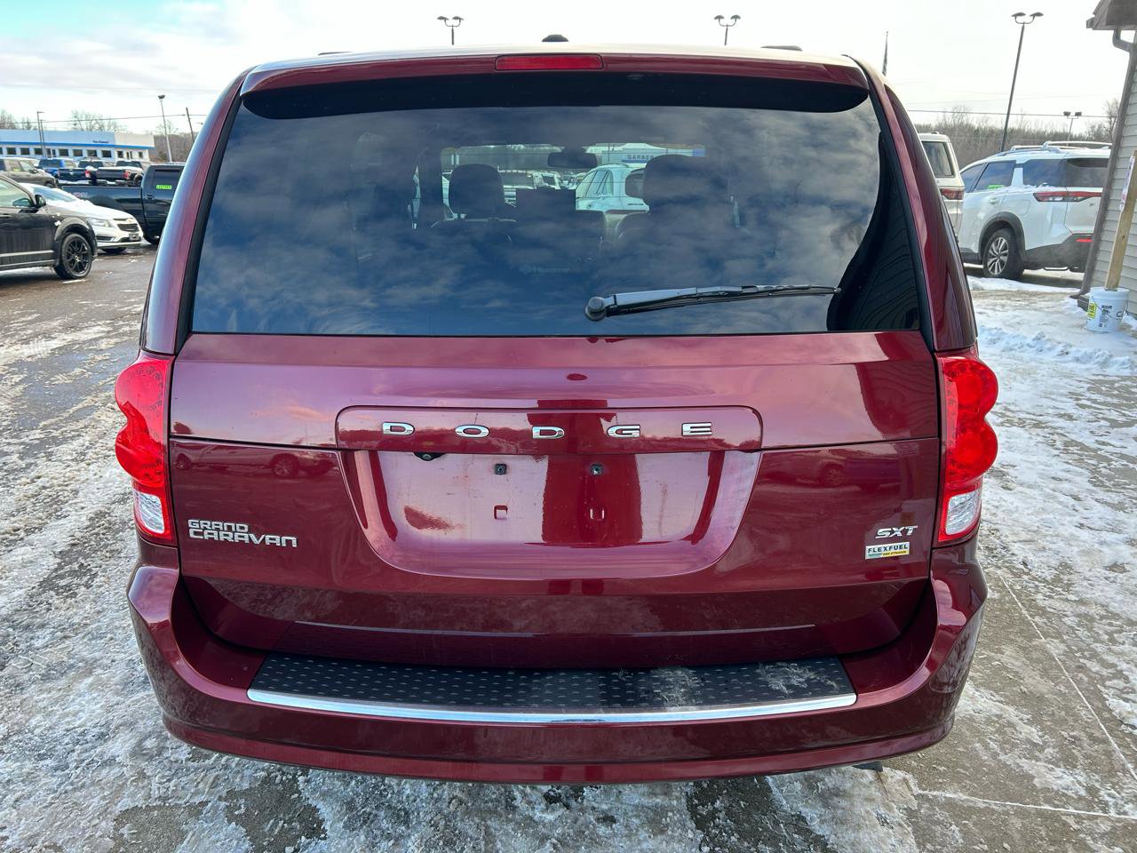 Used 2018 Dodge Grand Caravan SXT image 6