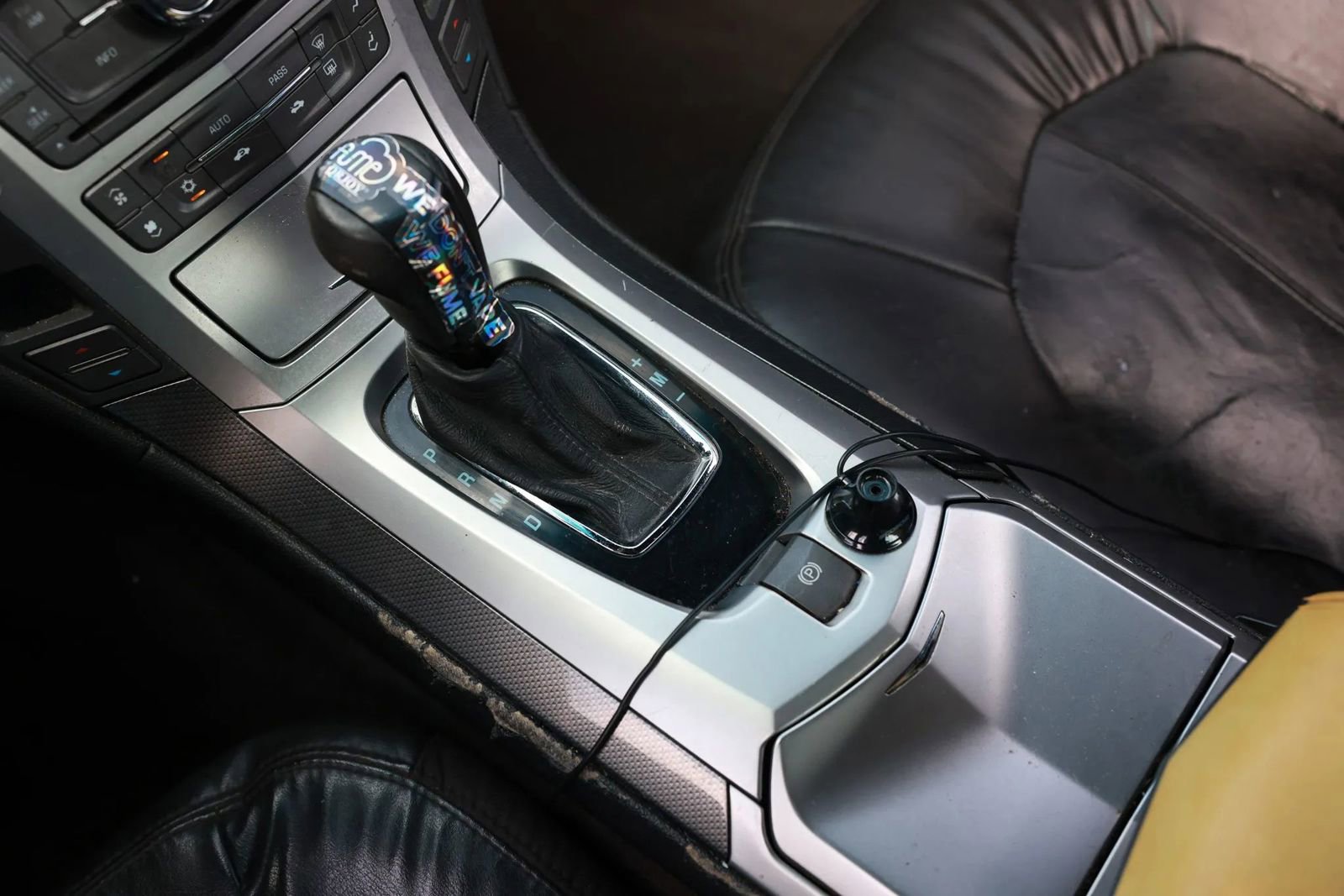 Used 2011 Cadillac CTS Coupe RWD image 35