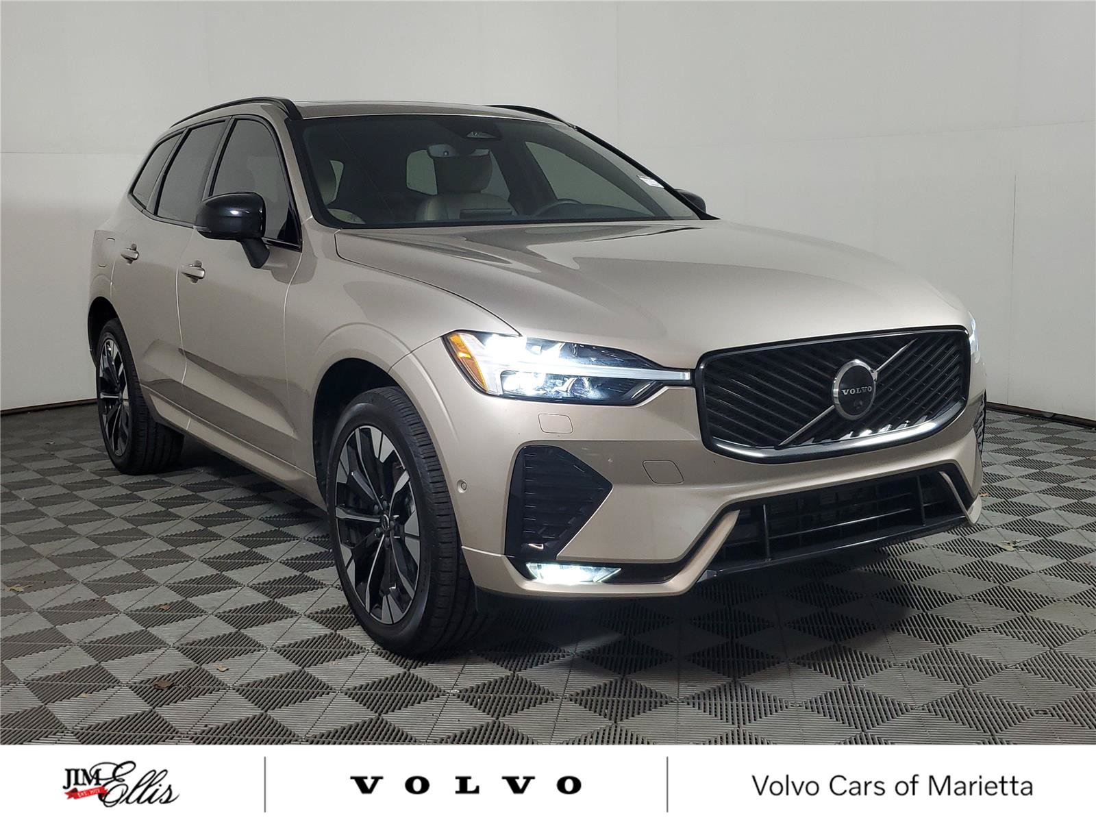 Certified 2026 Volvo XC60 B5 Plus w/ Protection Package Premier AWD/4WD image 1