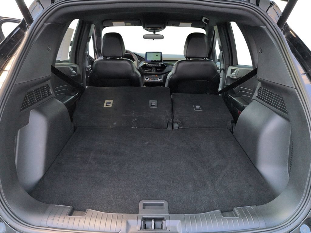 Used 2025 Ford Escape ST-Line Select AWD/4WD image 28