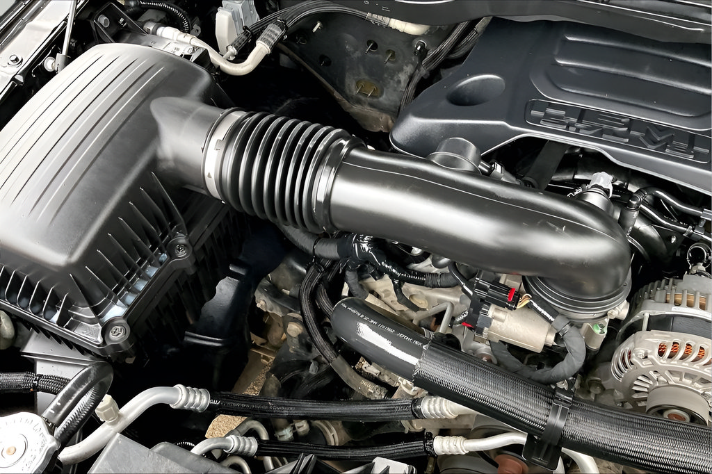 Used 2019 RAM 1500 Laramie AWD/4WD image 28