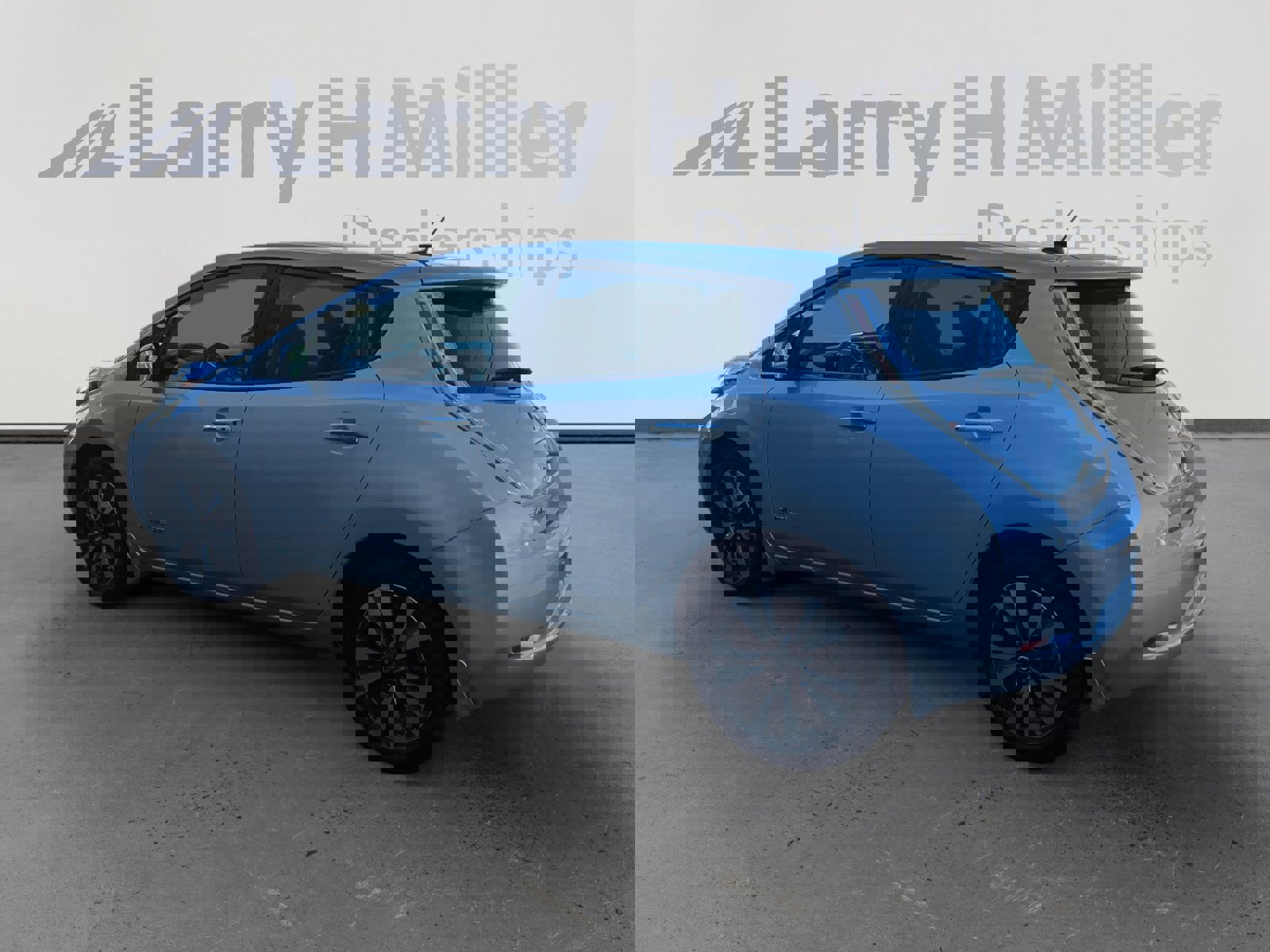 Used 2016 Nissan Leaf SV image 4