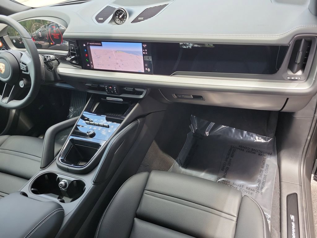 New 2025 Porsche Cayenne S image 19